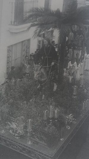 Archivo:Primera Imagen del Señor Triunfante, Ayamonte, 1948