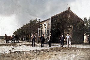 Archivo:Progreso-Santa Fe-Templo Protestante-ca.1900