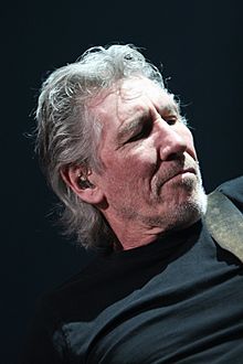 Archivo:Roger Waters en el Palau Sant Jordi de Barcelona (The Wall Live) - 03