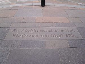 Archivo:She's oor ain toon still - geograph.org.uk - 1316877