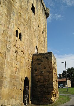 Archivo:Torre Martiartu ermita