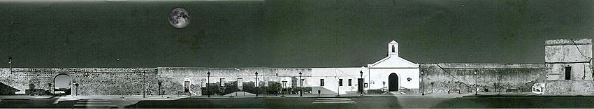 Archivo:Zahara calle iglesia