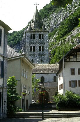 32126 St-Maurice, Abteikirche 1990-06-03.jpg