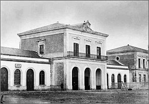 Archivo:Antigua estación de Córdoba (1867)