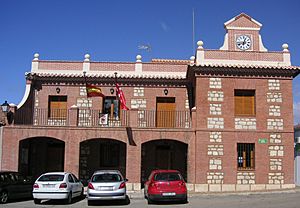 Archivo:AyuntamientoValdepiélagos
