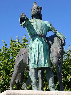 Archivo:Baiona - Monumento a Alfonso IX de León 2