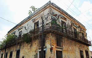 Archivo:Casa de las Cadenas (Guanabacoa)
