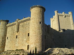 Archivo:Castillo torija