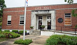 City Hall in Fort Valley, GA, US.jpg