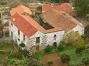 Archivo:Cuartel de El Colmenar