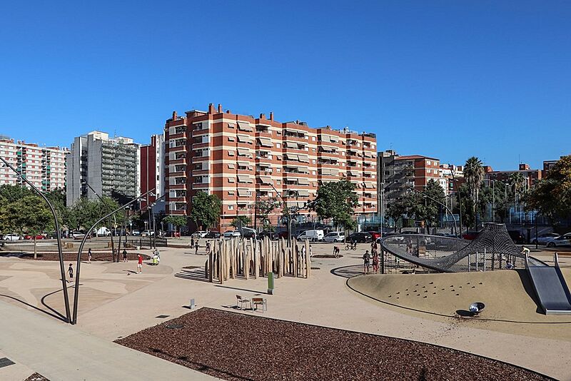 La nova plaça del Canòdrom