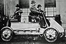 Archivo:Lohner Porsche