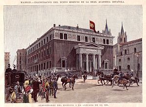 Archivo:Madrid, inauguración del nuevo edificio de la Real Academia Española. Alrededores del edificio a la llegada de SS. MM.