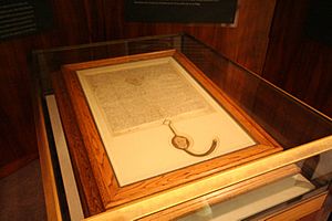 Archivo:Magna Carta (1297 version, Parliament House, Canberra, Australia) - 20080416