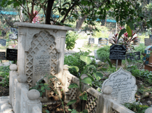 Archivo:Meena Kumari Grave