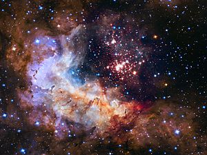 Archivo:NASA Unveils Celestial Fireworks as Official Hubble 25th Anniversary Image