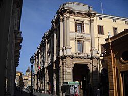 Palazzo del Governo, sede della Provincia 2015.jpg