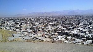 Archivo:Piranshahr2014