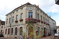 Saulieu - Mairie 3.jpg