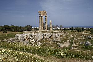 Archivo:Temple Apollon Rhodes