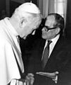 12 julian marias con el papa juan pablo ii s