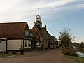 Barsingerhorn, het raadhuis in straatzicht RM8673 foto9 2015-10-12 13.11