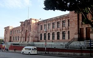 Archivo:Benemérita y Centenaria Escuela Normal Oficial de Guanajuato, Guanajuato Capital, Guanajuato - Amanecer