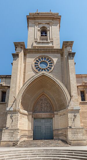 Archivo:Catedral de San Juan Bautista, Albacete, España, 2022-07-12, DD 12