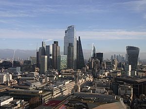 Archivo:City of London skyline 27.12.2019