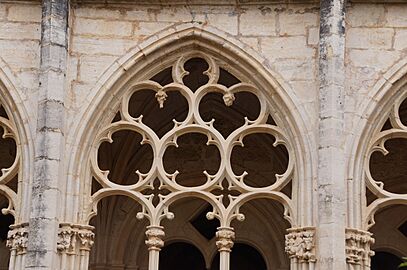 Detall finestre claustre 1