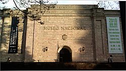 Archivo:Entrada Principal del Museo Nacional de Colombia