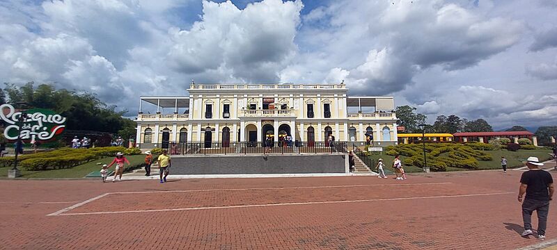 Estación Armenia Parque del Café