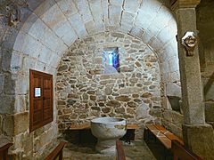 Iglesia de Adina, Sanxenxo (baptisterio)