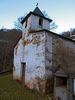 Igrexa de San Salvador de Pacios da Serra.jpg