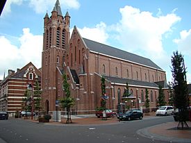 Izegem Heilig-Hartkerk-0.JPG