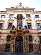 Kolovratský palác (Praha, Nerudova) - průčelí