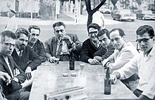 Mariano Rodriguez - Con jóvenes poetas.jpg