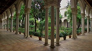 Archivo:Monasterio de San Clemente (Sevilla). Claustro