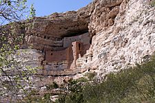Archivo:Montezumas castle arizona