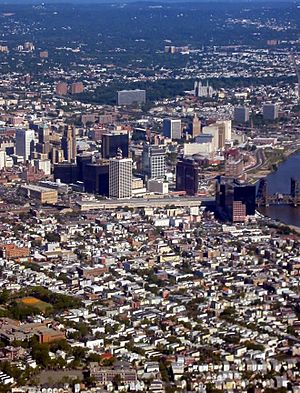 Archivo:Newark aerial looking northwest