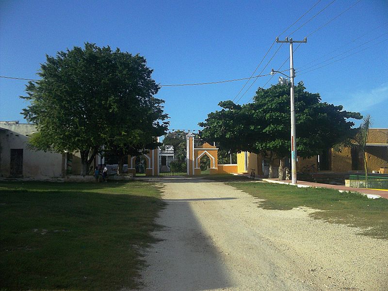 Oxtapacab, Yucatán (02)