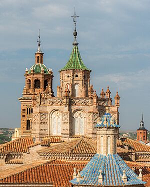 Archivo:Teruel Cathedral 2024 - cimborrio