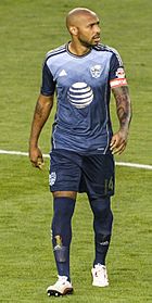 Archivo:Thierry Henry MLS All Star 2013