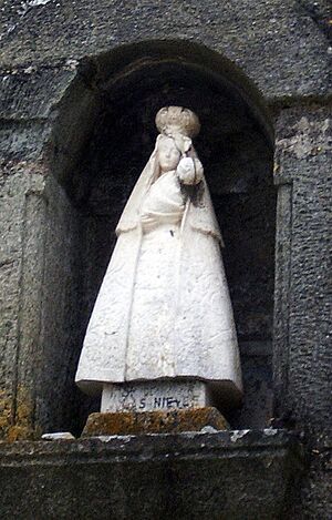 Archivo:Virgen de las Nieves San Ciprian de Sanabria
