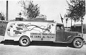 Archivo:Ambulancia