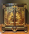 Armoire louvre