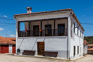 Archivo:Ayuntamiento, Masegosa, Cuenca, España, 2017-05-22, DD 45