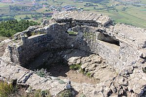 Archivo:CA-Casamata defensa monte Tolio.Mortera 10