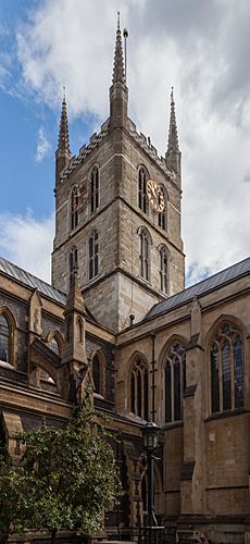 Archivo:Catedral Southwark, Londres, Inglaterra, 2014-08-11, DD 105