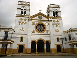 Archivo:Catedral de la Santísima Trinidad